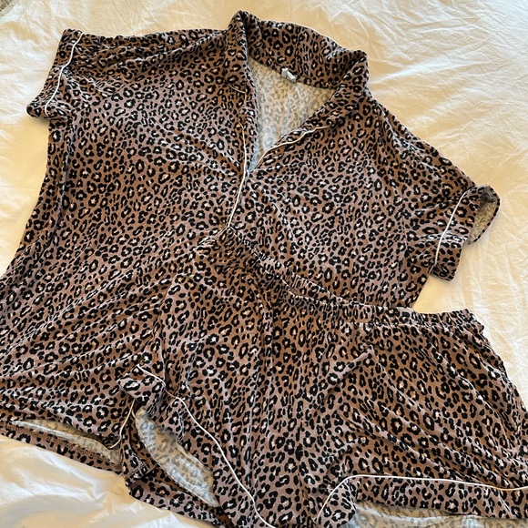 Nordstrom Animal Print Lounge Set - Picture 1 of 3